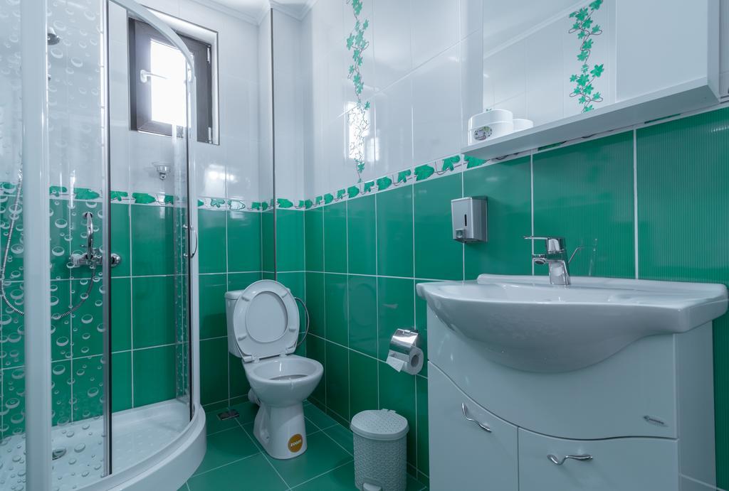 Conacul Lui Bulica Hotel Novaci-Străini Kültér fotó
