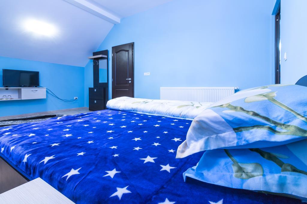 Conacul Lui Bulica Hotel Novaci-Străini Kültér fotó