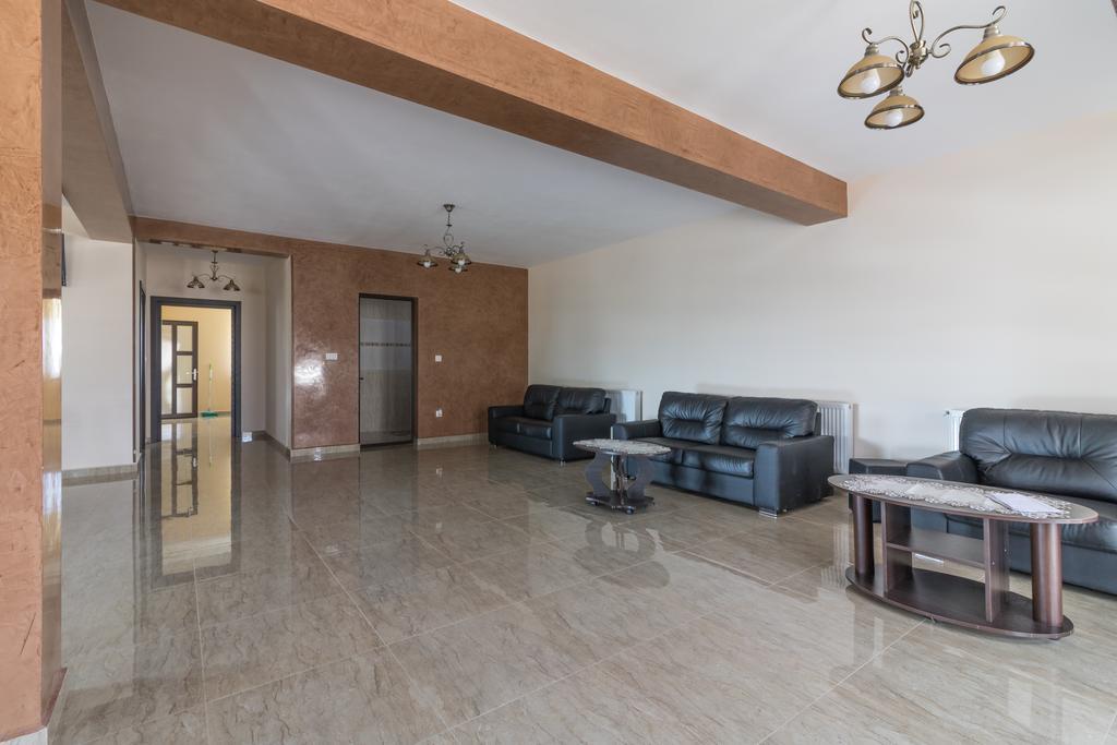 Conacul Lui Bulica Hotel Novaci-Străini Kültér fotó