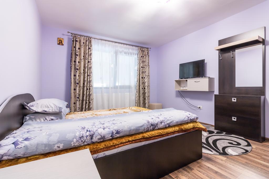 Conacul Lui Bulica Hotel Novaci-Străini Kültér fotó
